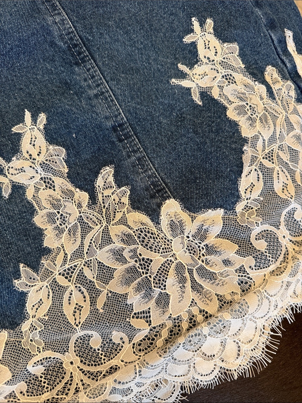 NWT Aiirz Strapless Denim Mini Dress With Lace Floral Appliqué - Picture 8 of 8